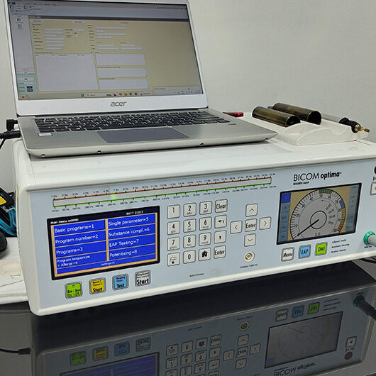 BICOM optima diagnostic equipment with laptop at Femiclinic Dubai Healthcare City
